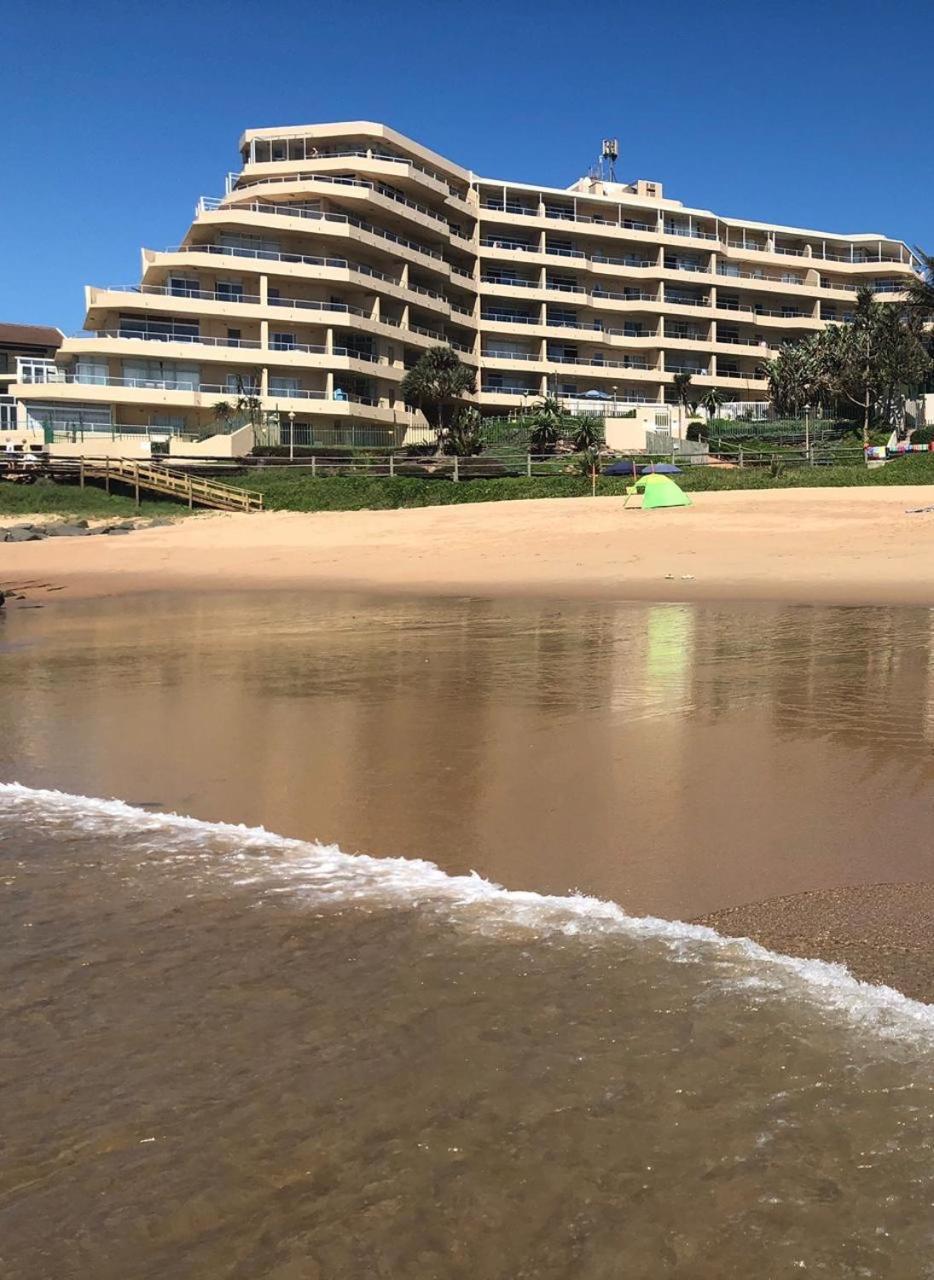 Sands Beach Breaks Beach Front Ballito Exteriör bild